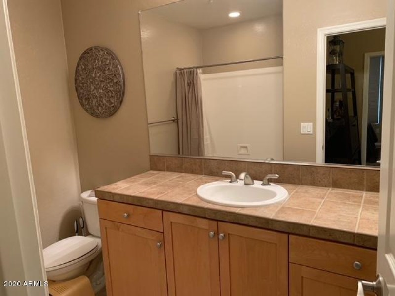 2nd Bathroom