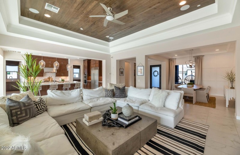 2855 E Los Gatos Dr-large-010-026-2855 E