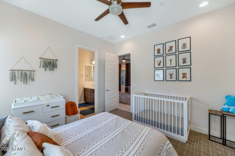 2855 E Los Gatos Dr-large-034-035-2855 E