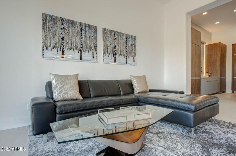 26_19823_N_83rd_Pl__26_mls