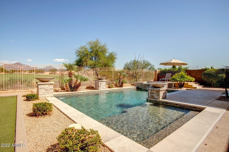 74_19823_N_83rd_Pl__74_mls