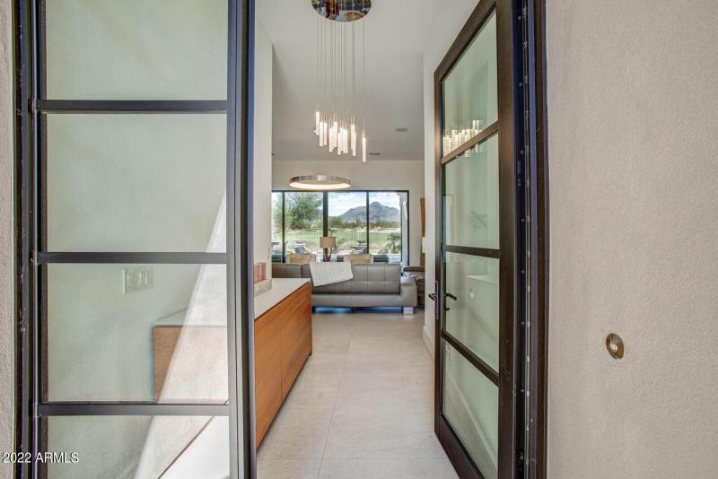 05_19823_N_83rd_Pl__05_mls