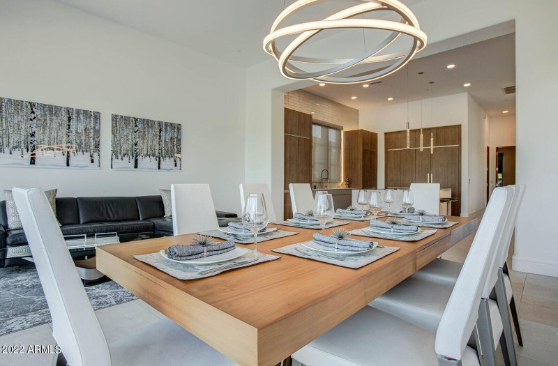 25_19823_N_83rd_Pl__25_mls