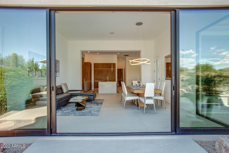 83_19823_N_83rd_Pl__83_mls