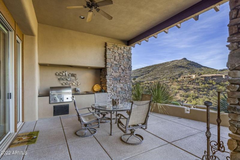 Outdoor Dining and Grill