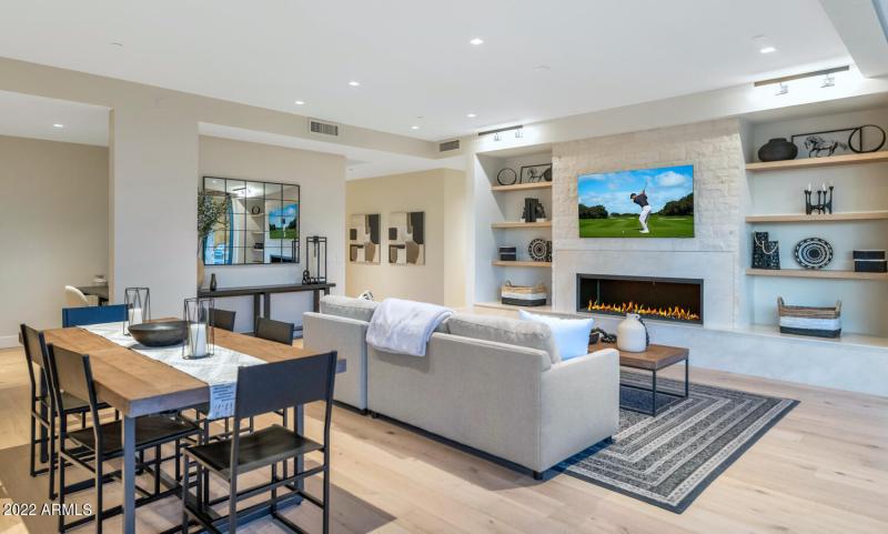 6331 E Phoenician Blvd-large-019-012-633