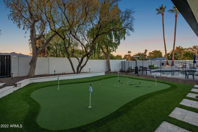 Backyard Putting Green
