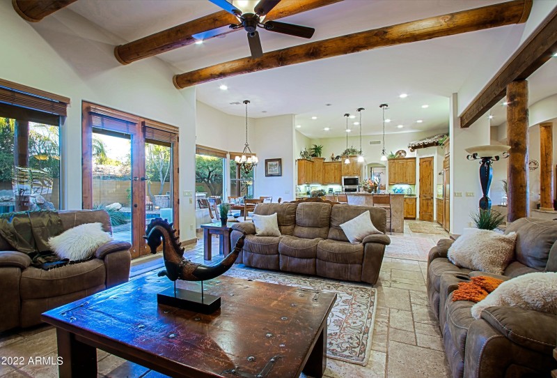 Detail - Greatroom 1