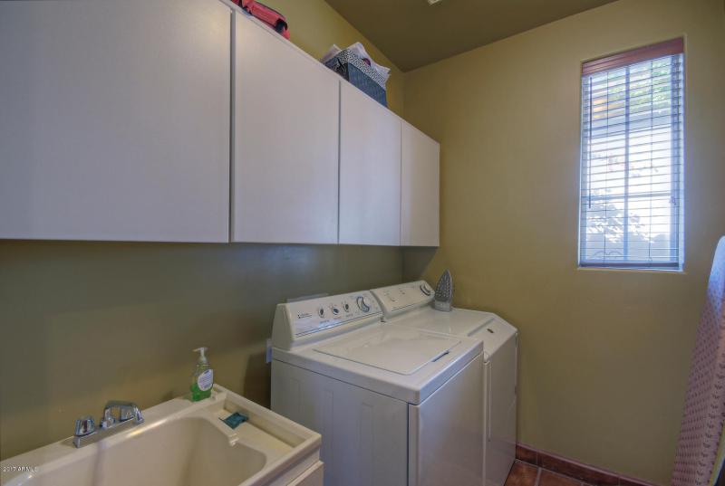 8890 E Flathorn Dr Scottsdale-large-016-