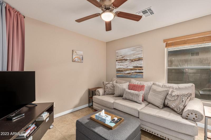 Den with additional Sleeping