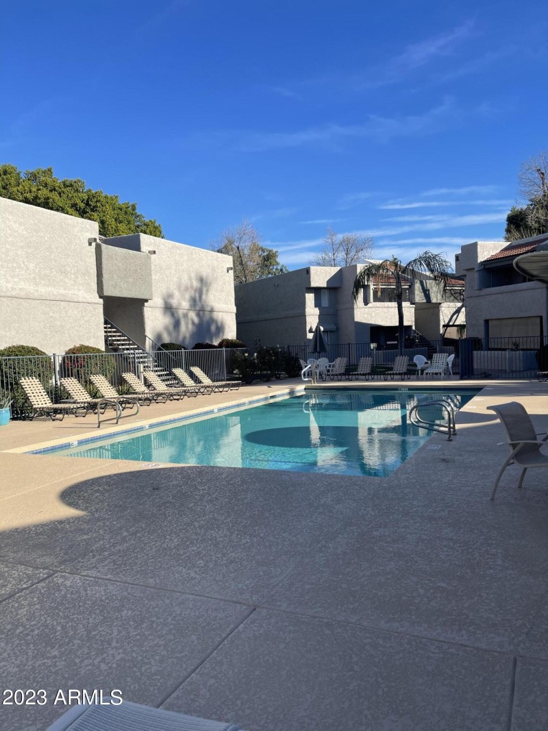 2762D2C8-7DDC-40B3-8E90-852EABDBD622