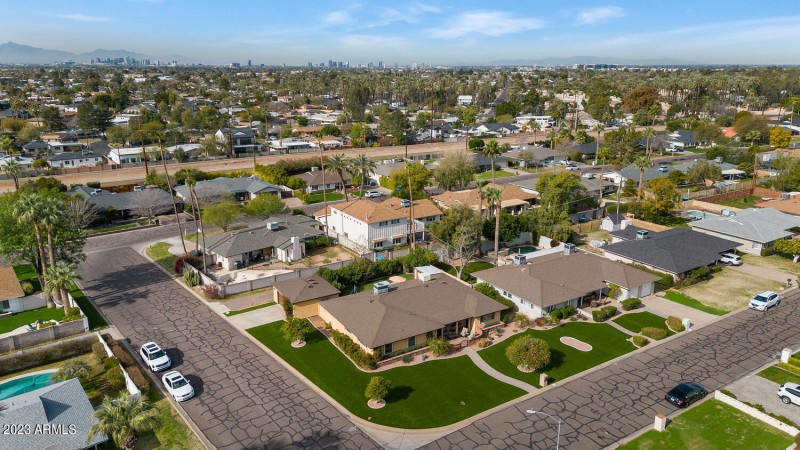 4597 E Calle Ventura-large-006-004-4597