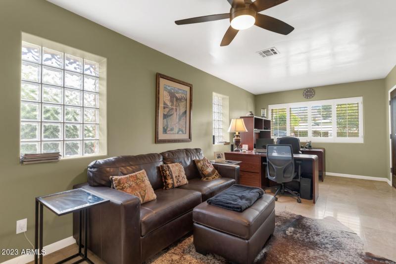 4597 E Calle Ventura-large-028-039-4597