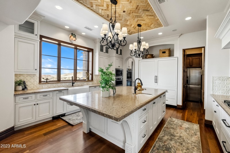 Kitchen to Pantry and Passthru