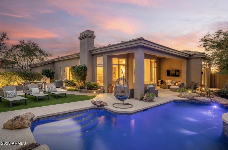 12CC7077-885B-4158-9896-798FB6108D55