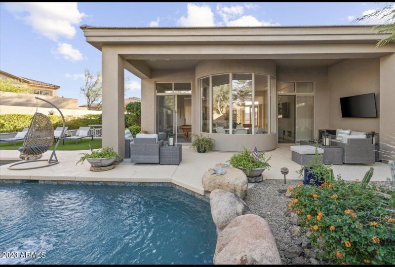 0817C000-9F28-4D90-B8D2-00C05ED3661C