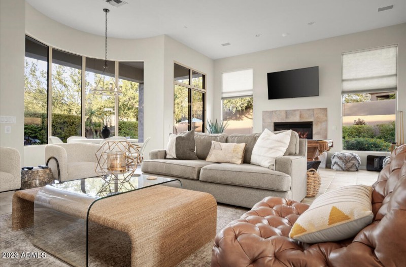 65117D59-DB13-49C4-805B-FE62DB859810