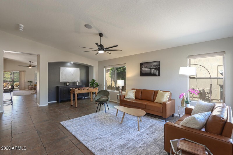 07 Formal Living room