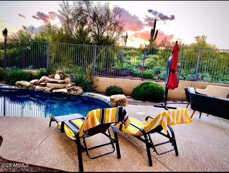 100 Pool in the Day time