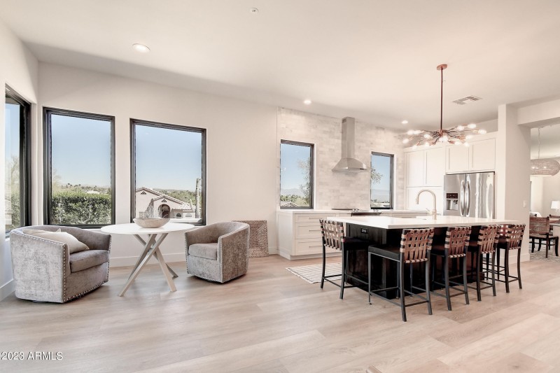 13810 N Woodside Dr (10)