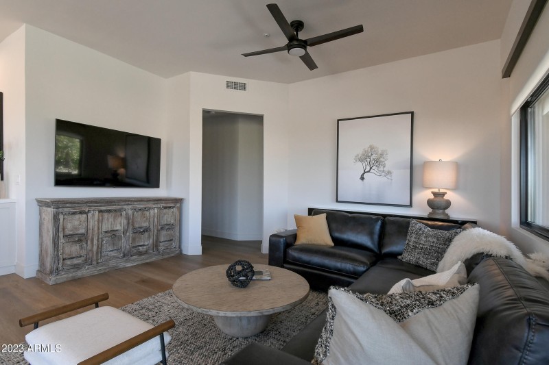 13810 N Woodside Dr (15)