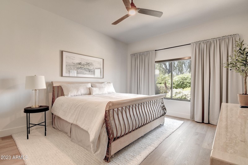 13810 N Woodside Dr (17)