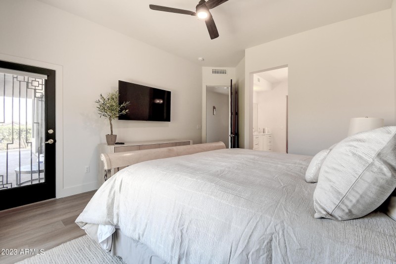 13810 N Woodside Dr (19)