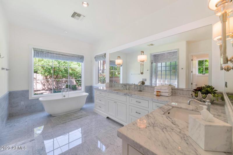 4202 N 64th St-large-025-023-4202 N 64th