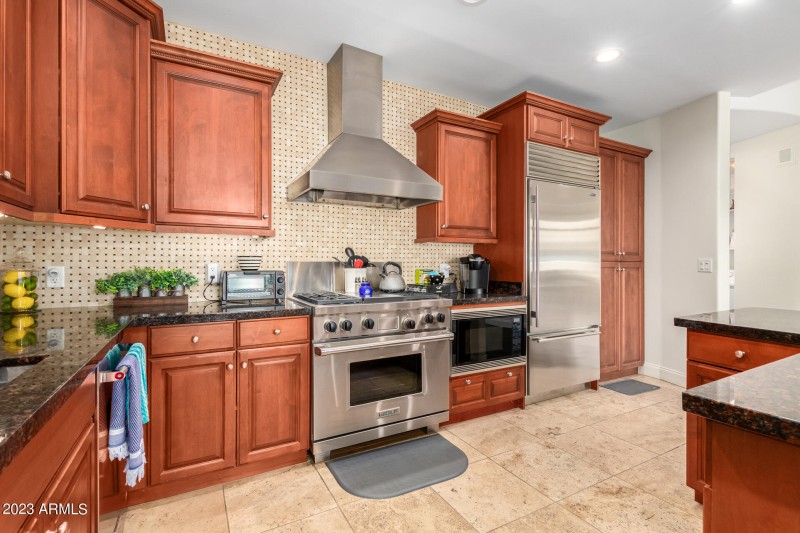 0016-16-Biltmore Estates