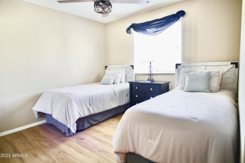 7D238A90-C4F9-4AB1-A9AA-BD7E4655BAE4_1_2