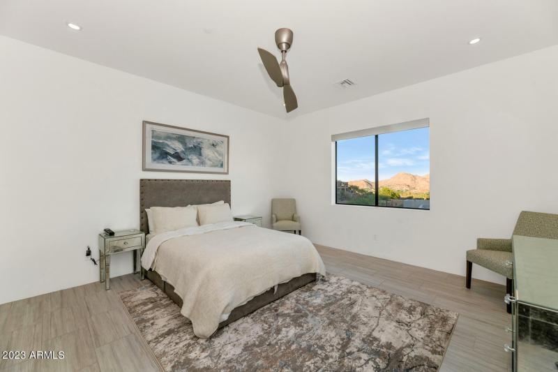 4010 E Canyon Ct-large-051-036-4010 Cany