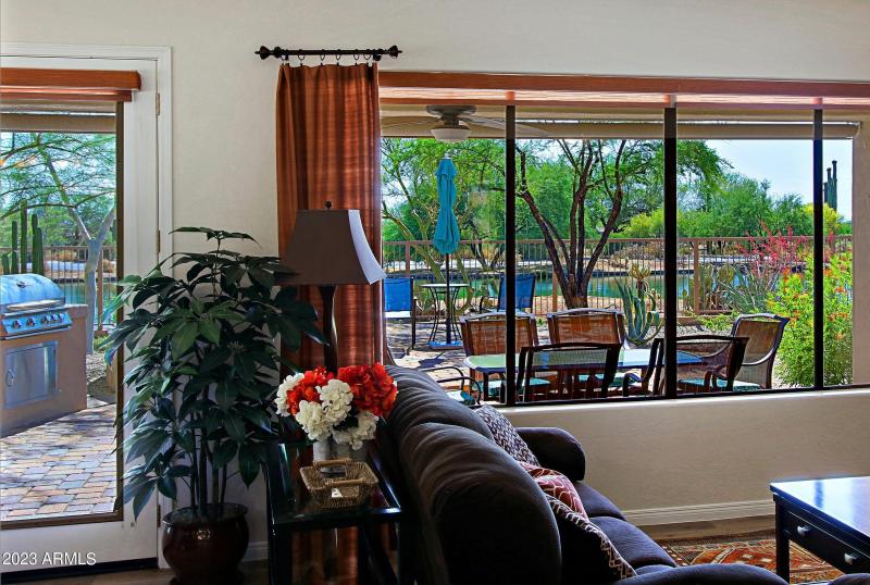 Dining and Greatroom Views