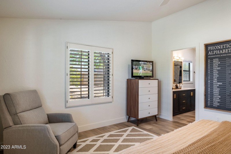 30-web-or-mls-4909-e-tumbleweed-cir