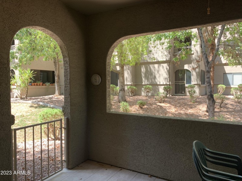 PATIO FACES COMMON AREA