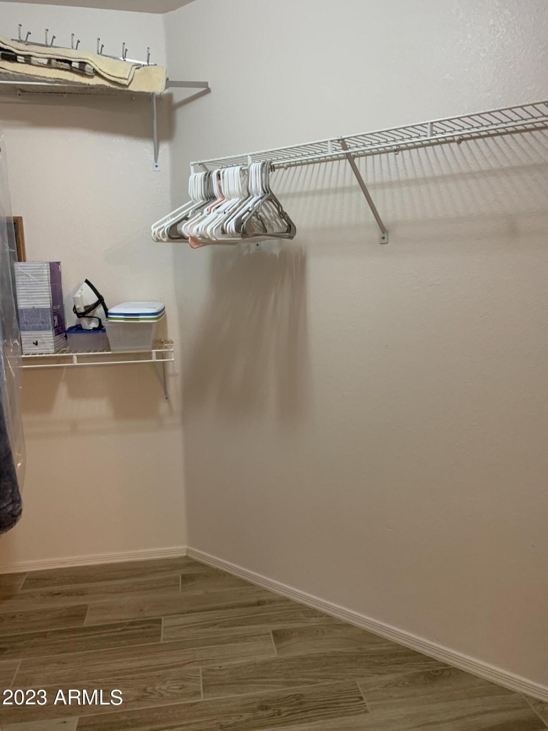 MASTER WALK IN CLOSET