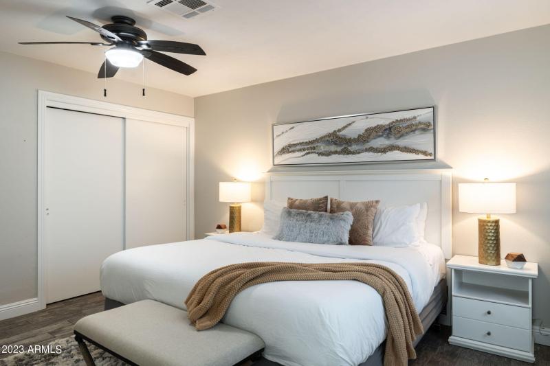 27-web-or-mls-6325-e-carolina-dr