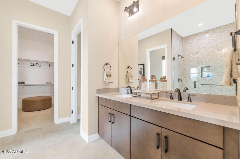 10118 E Tesla Ave-large-016-028-10118 E