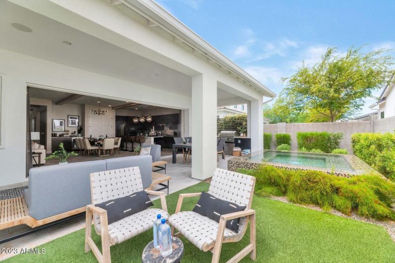 10118 E Tesla Ave-large-033-029-10118 E