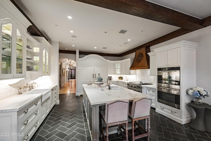 130 Hidden Meadow Kitchen