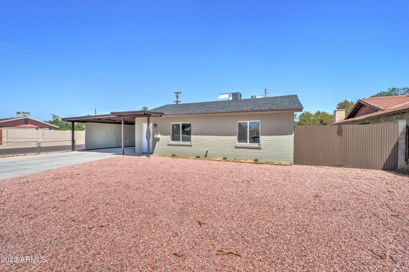 2148 W Hazelwood-2