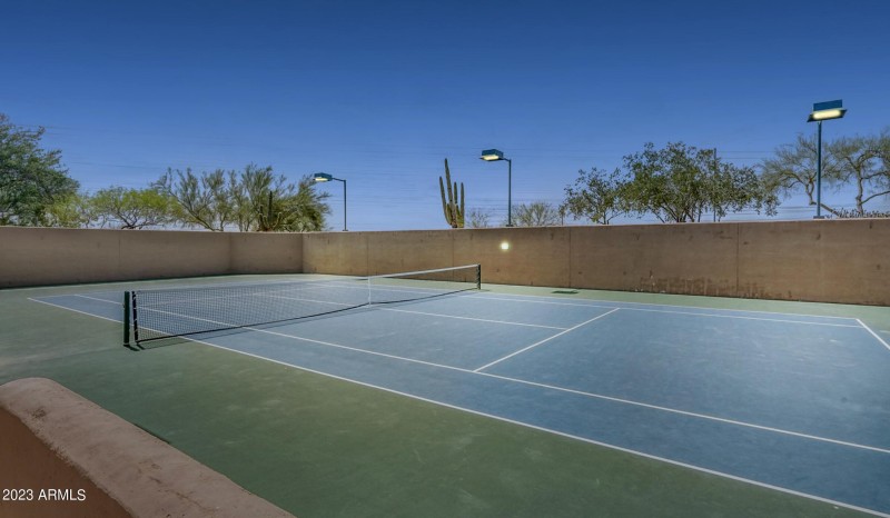 1096 Tennis Court