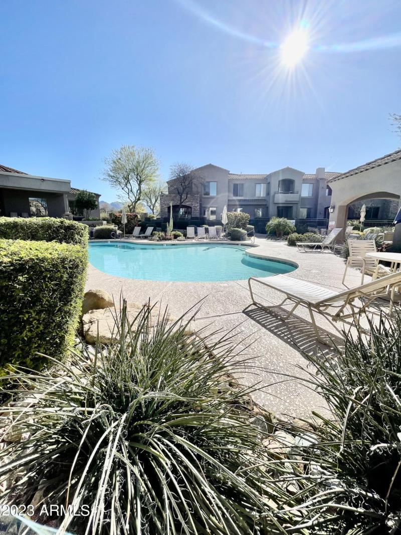 F4E29651-04B1-46B1-AF5B-B8EF86639A8E