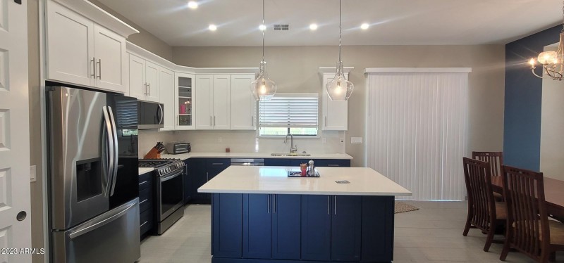 Acacia kitchen