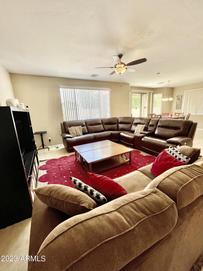 CD823B2E-AE89-4A4A-B0EE-3AA923B293C2