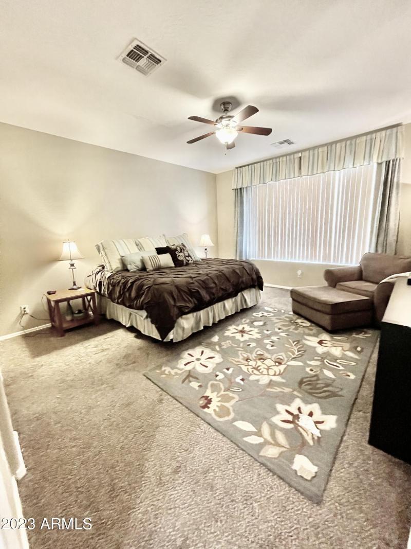 836F37D1-CE23-4F73-B891-9313192D4049