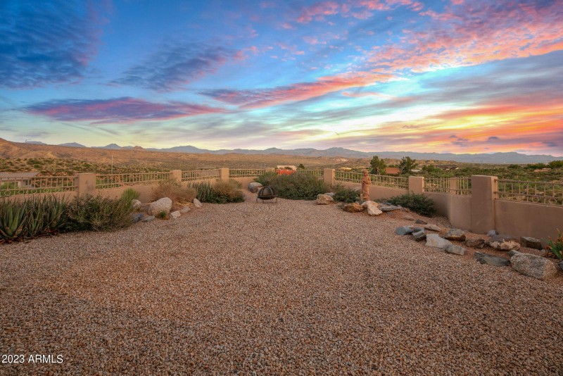 29-web-or-mls-Back Yards ~ Mountain View