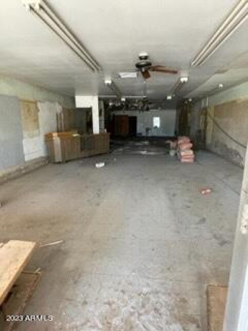 8FA908EE-D952-481A-B17B-4A6C2930EFE5_4_5