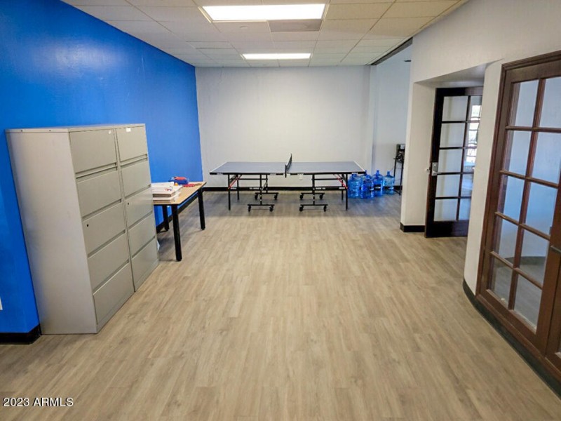 271 Interior-1