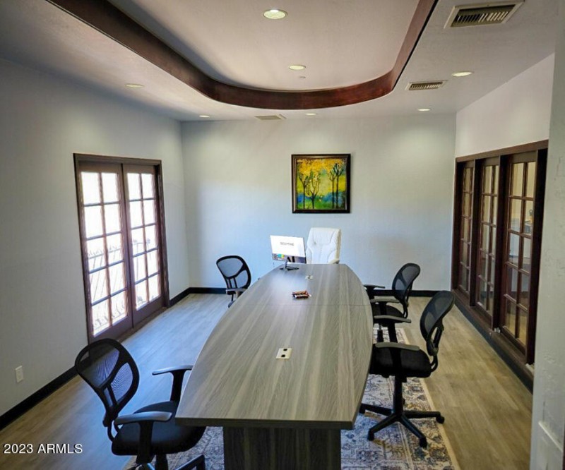271 Interior-2
