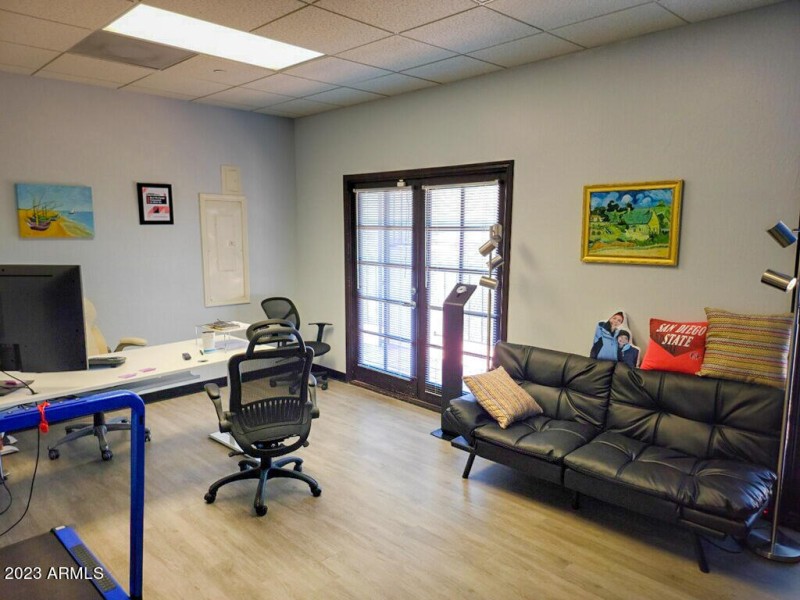 271 Interior-5